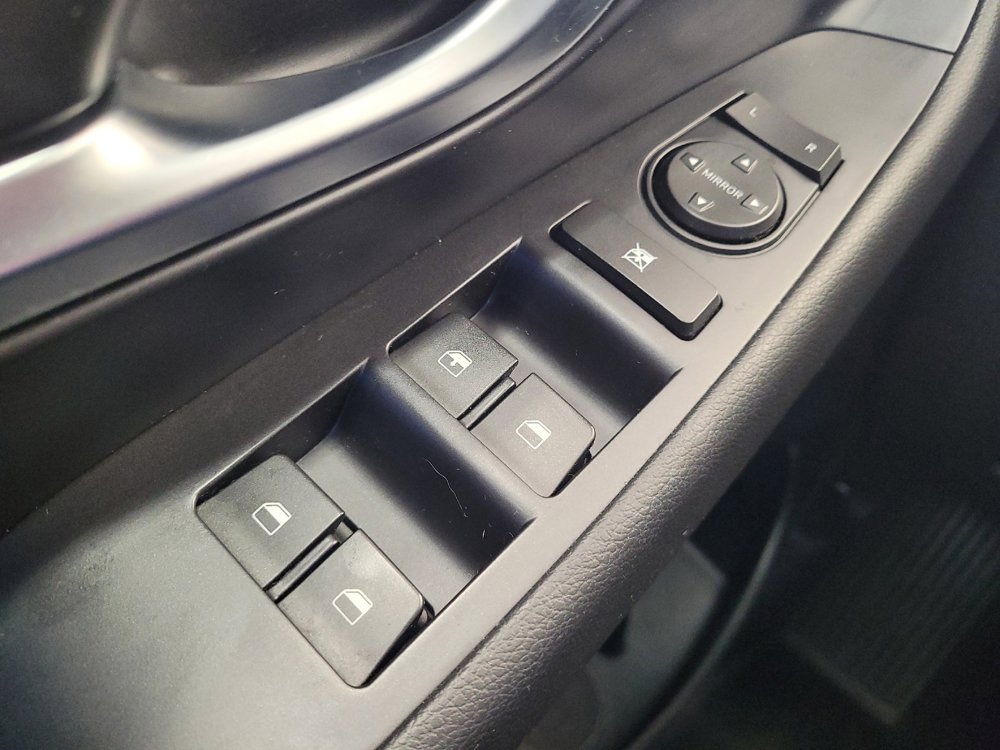 Used 2018 Hyundai Elantra GT FWD image 27