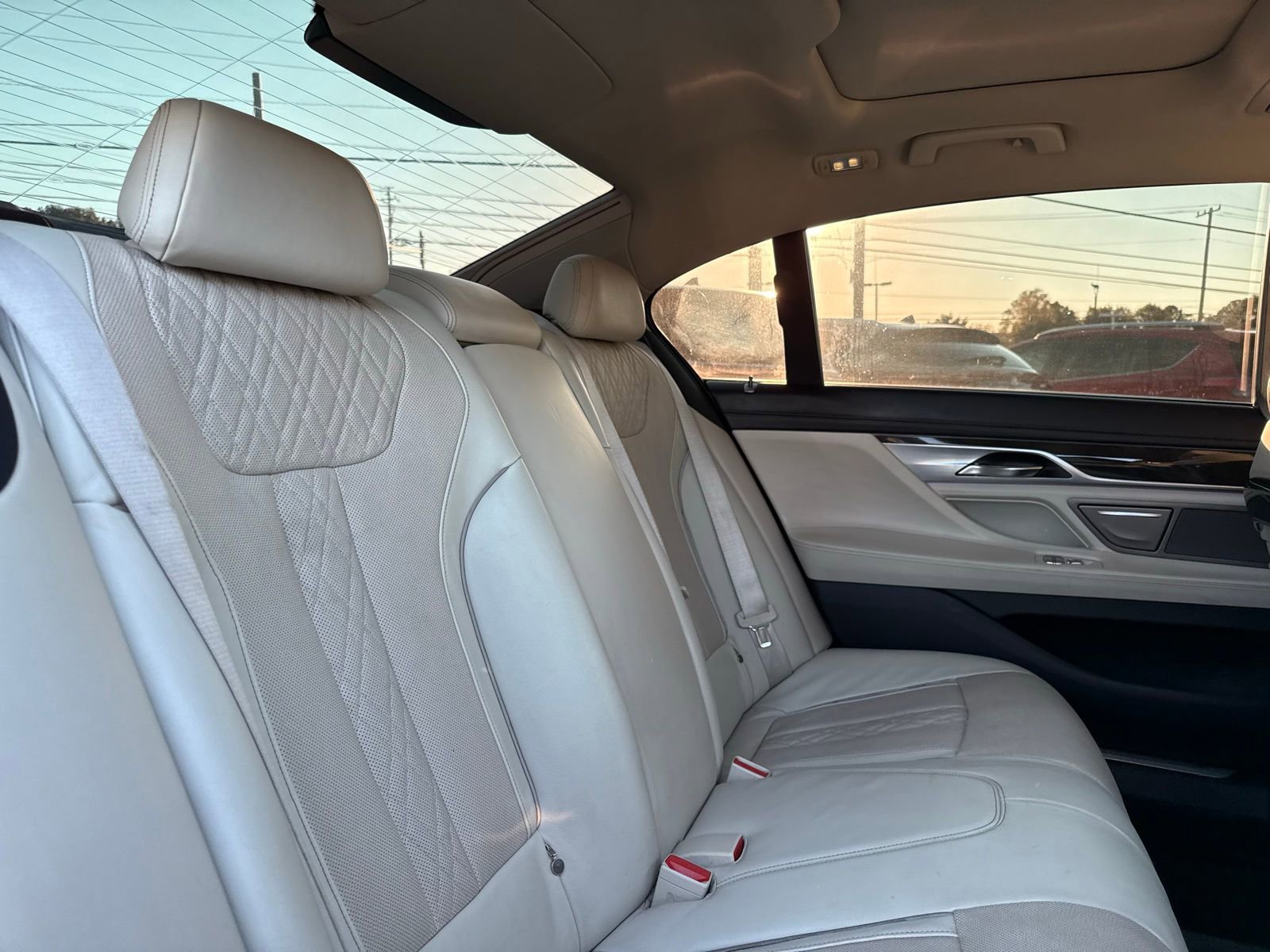 Used 2016 BMW 740i image 34