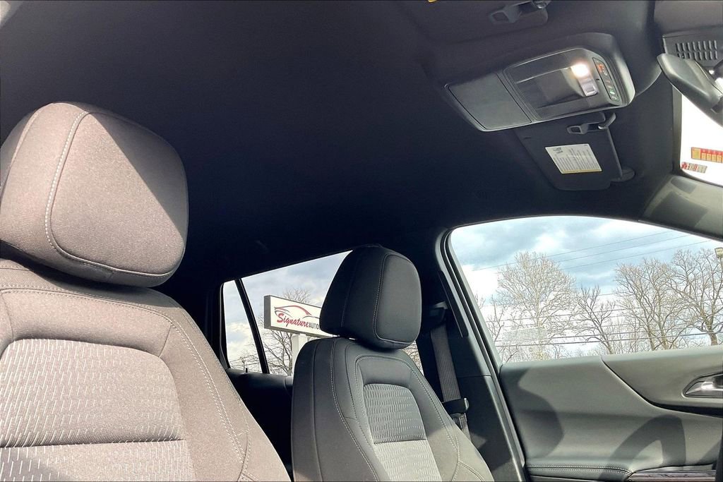 Used 2025 Chevrolet Equinox LT image 21