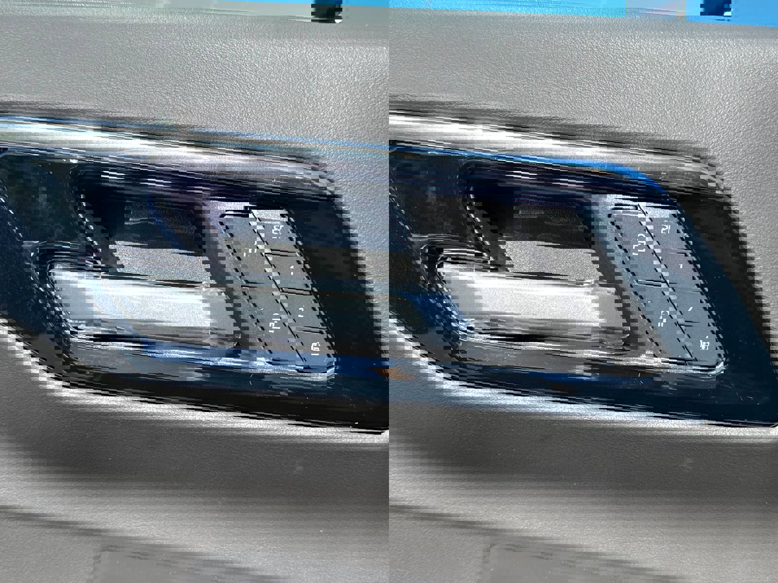 New 2026 Chevrolet Suburban LT image 10