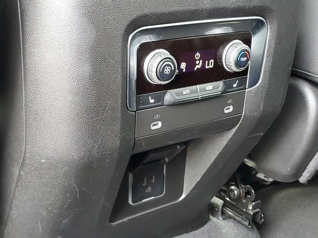 Certified 2024 Chevrolet Suburban Premier AWD/4WD image 29