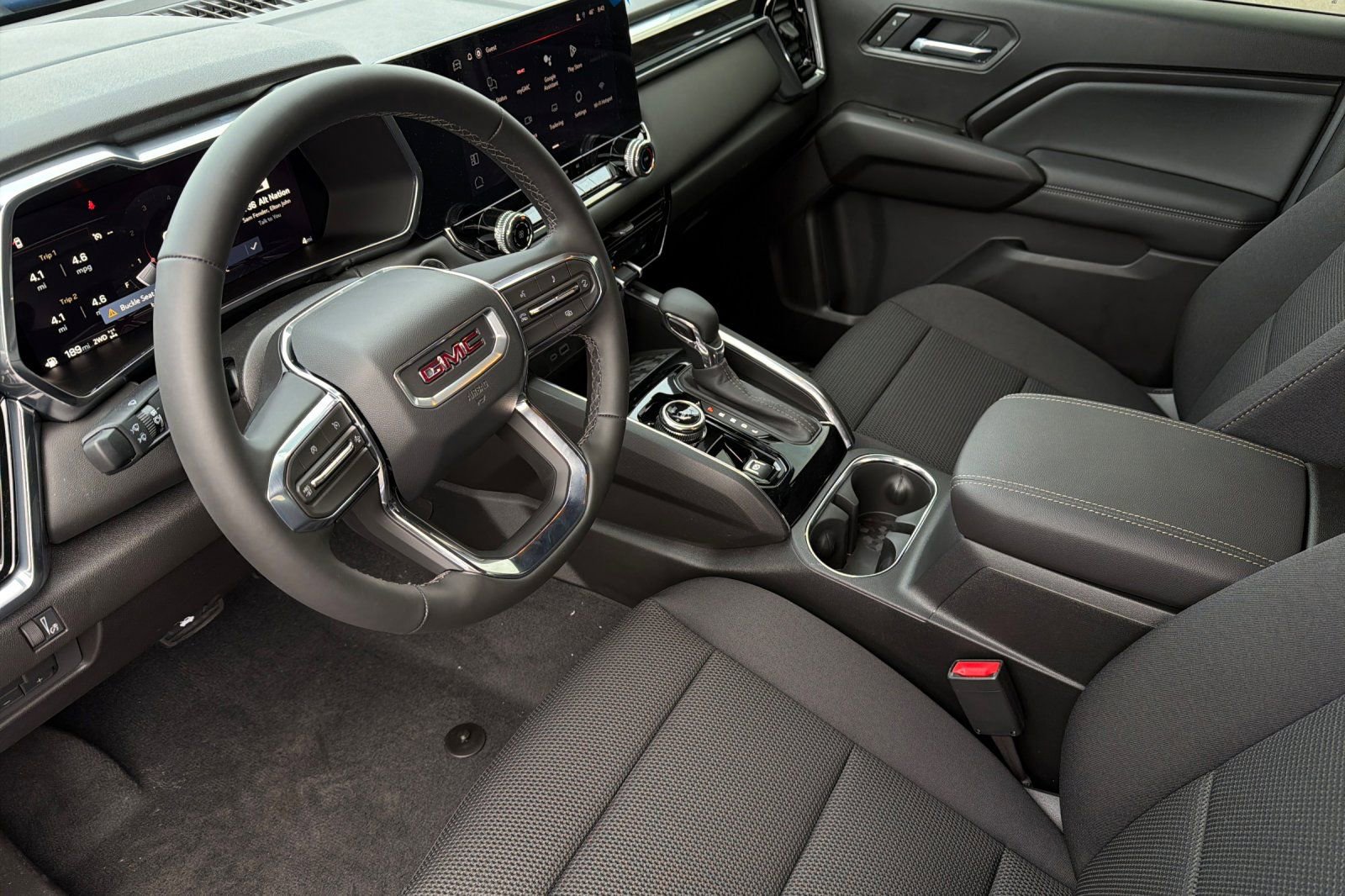 New 2026 GMC Canyon Elevation AWD/4WD image 9