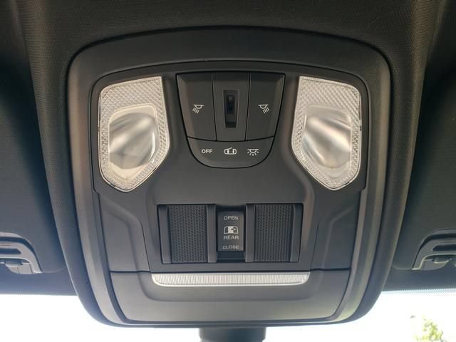 Used 2020 RAM 1500 Big Horn AWD/4WD image 18