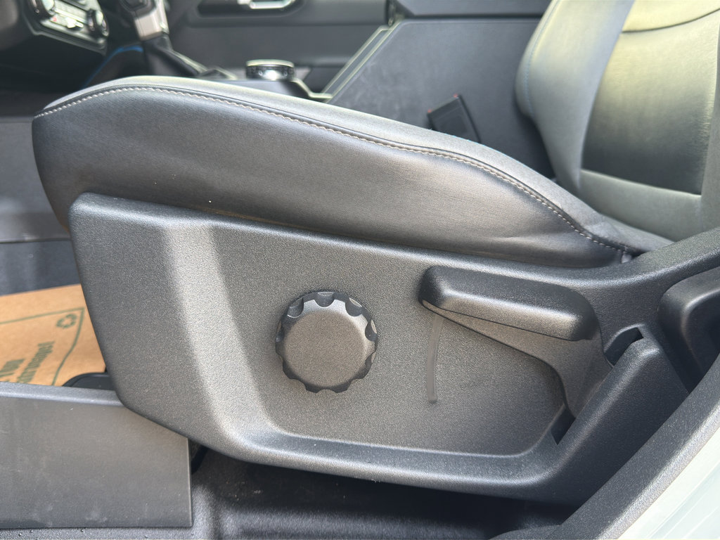 Used 2022 Ford Bronco Black Diamond w/ Sasquatch Package image 17