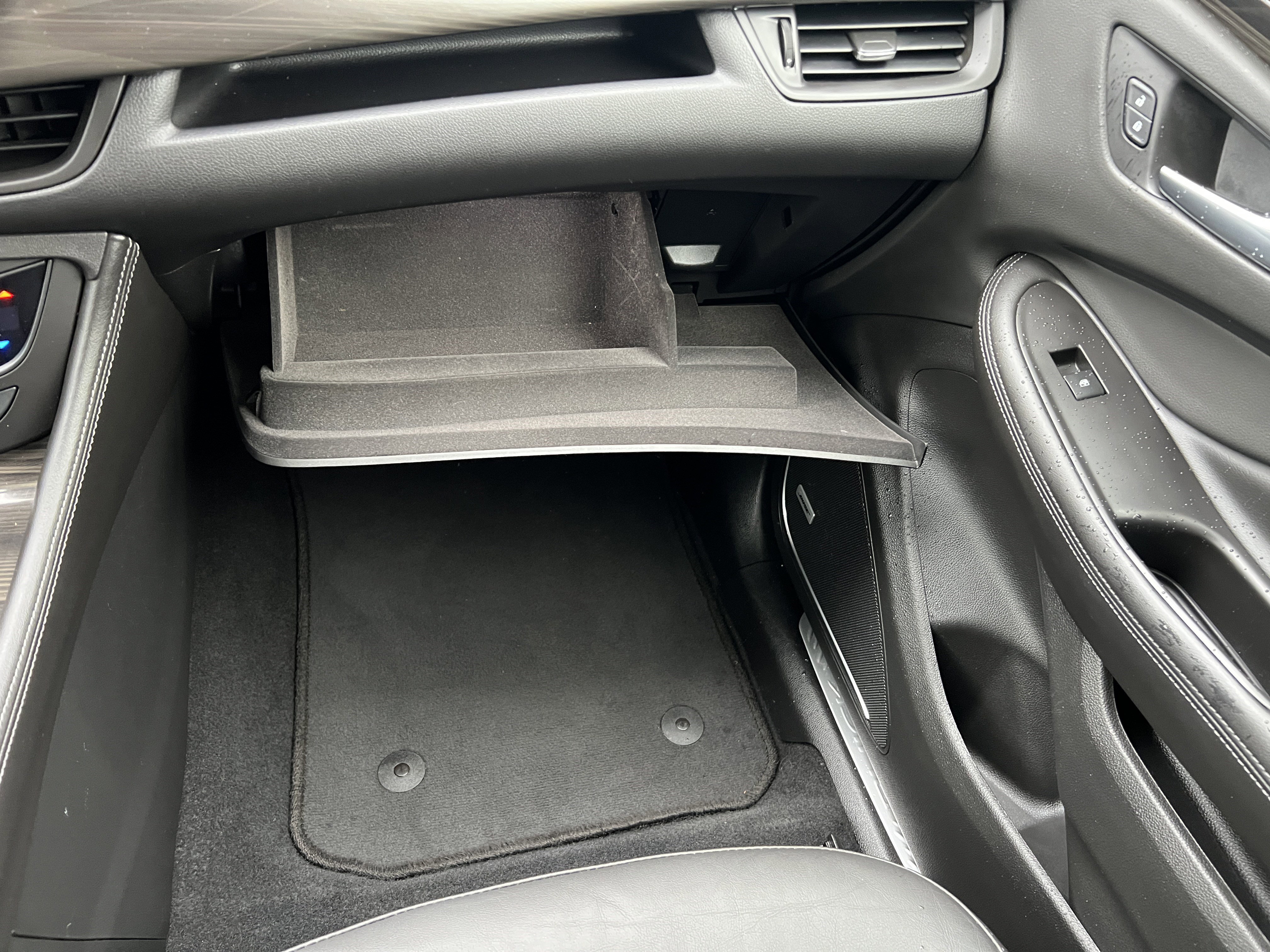 Used 2019 Buick Envision Premium w/ LPO, Active Package image 34