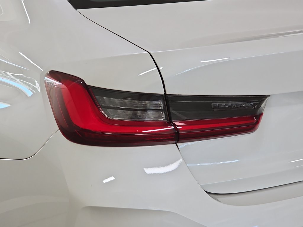 Certified 2023 BMW 330i Sedan w/ Driving Assistance Package RWD image 32