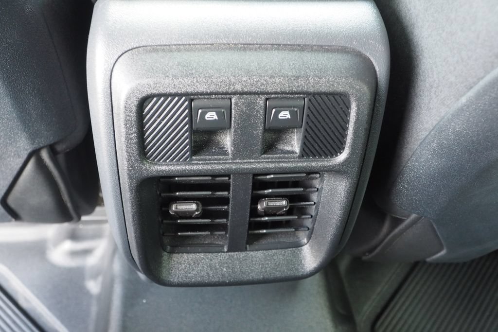 Used 2025 Ford Bronco Badlands AWD/4WD image 16