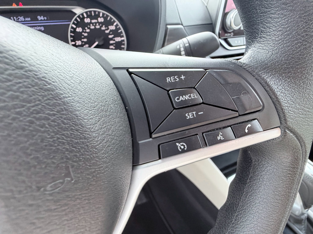 Used 2025 Nissan Altima 2.5 SV FWD image 14