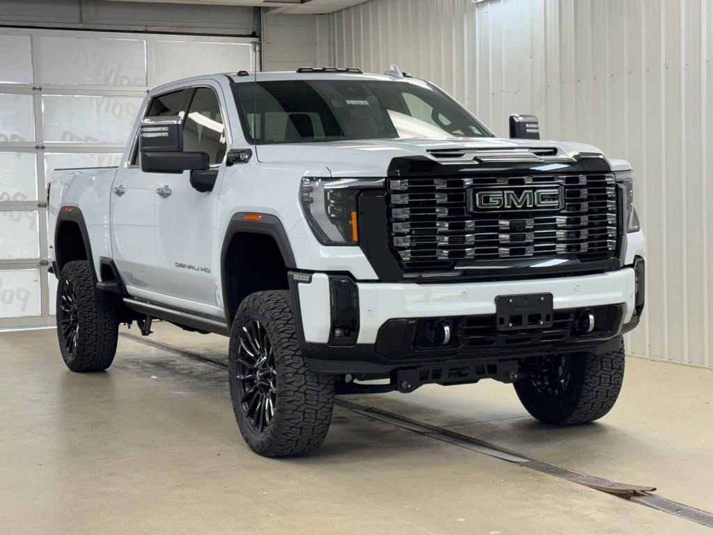 New 2026 GMC Sierra 2500 Denali Ultimate AWD/4WD image 2