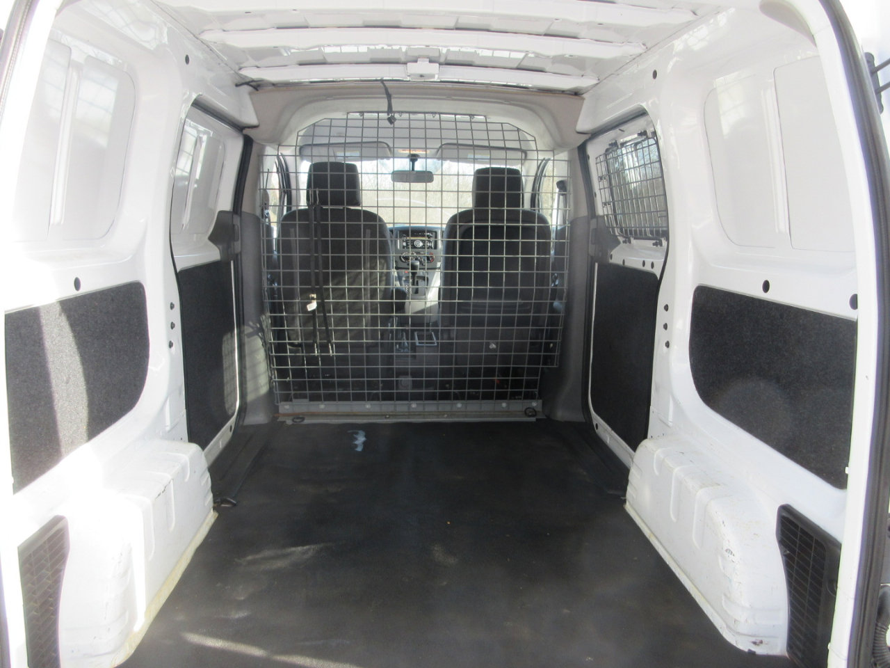 Used 2017 Chevrolet City Express LS image 16