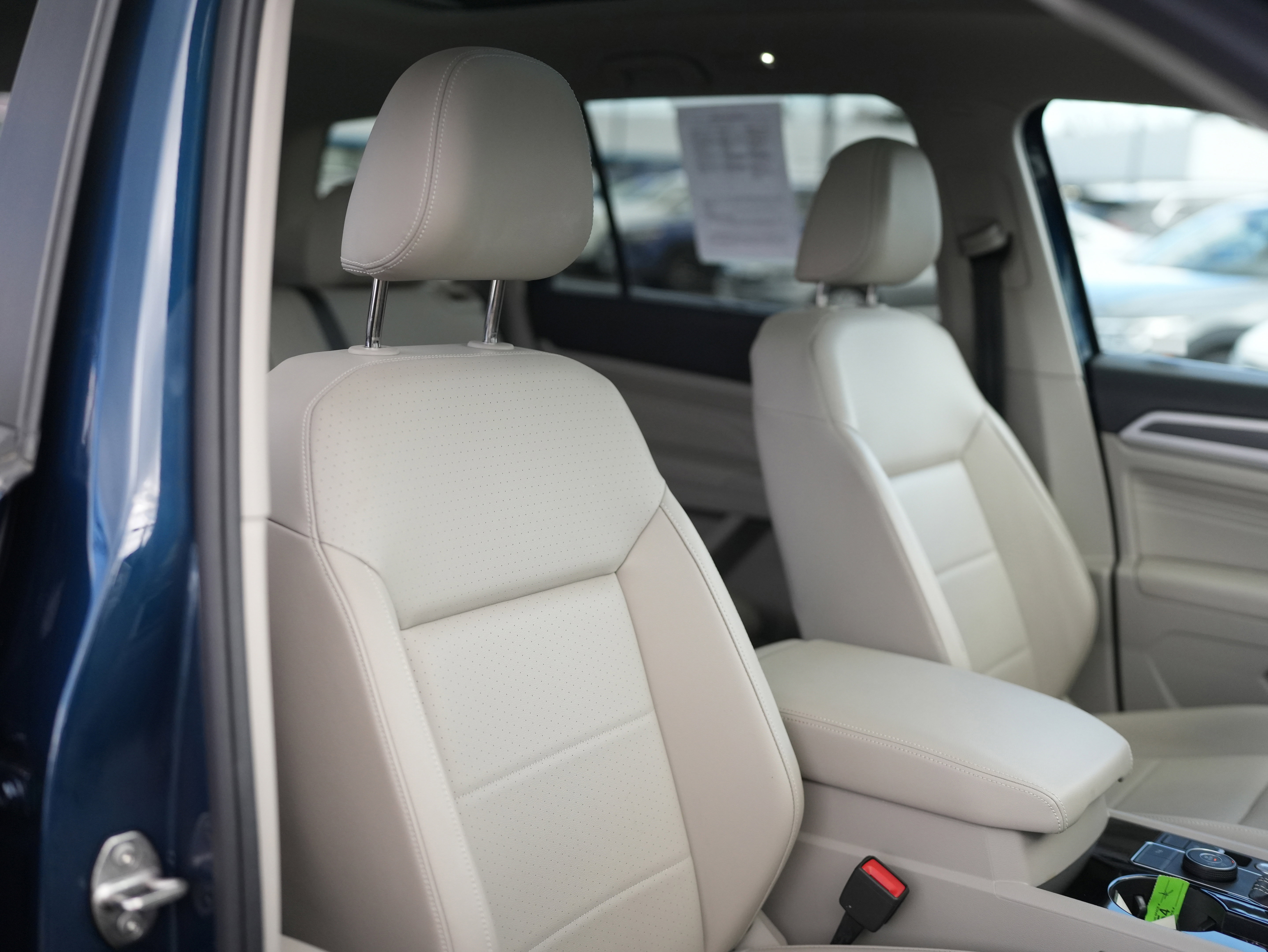 Certified 2023 Volkswagen Atlas SEL R-Line image 23