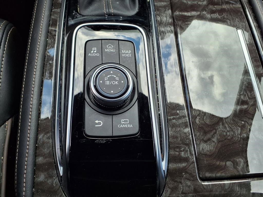 Used 2024 Nissan Armada Platinum w/ Captain's Chairs Package image 21