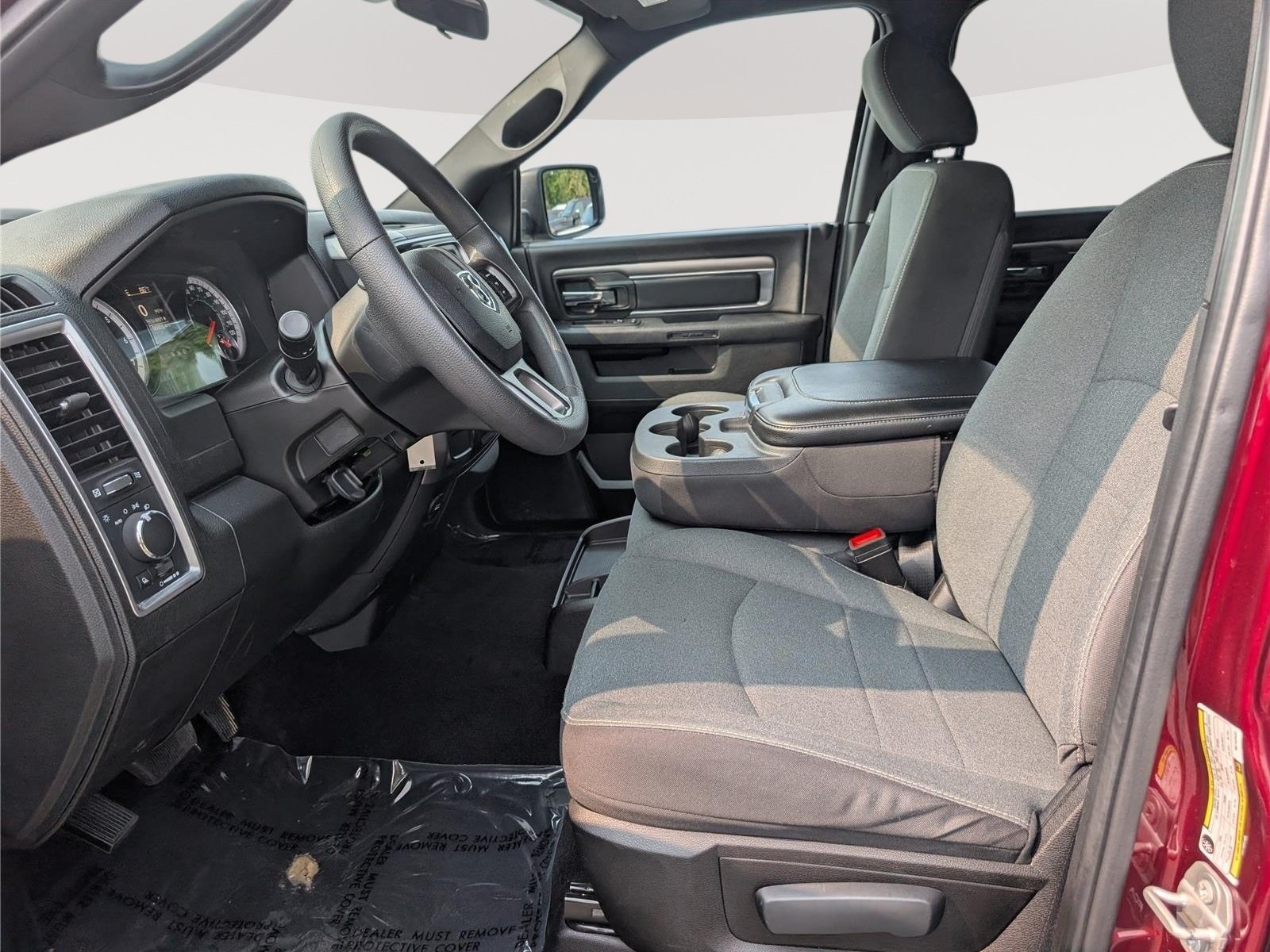 Used 2024 RAM 1500 Warlock RWD image 15