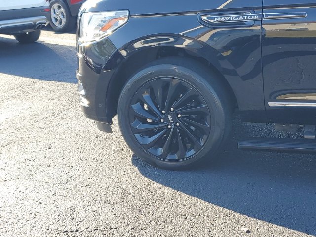 Used 2020 Lincoln Navigator Reserve w/ Equipment Group 208A Reserve AWD/4WD image 8