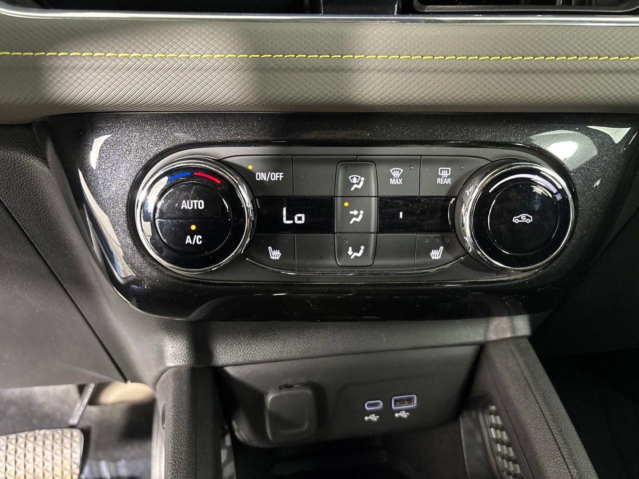 Used 2025 Chevrolet TrailBlazer ACTIV w/ Convenience Package AWD/4WD image 18