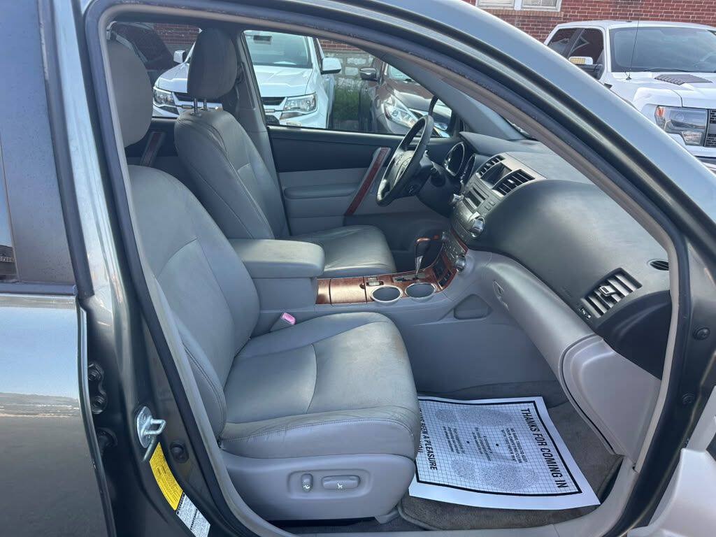 Used 2008 Toyota Highlander Limited AWD/4WD image 13