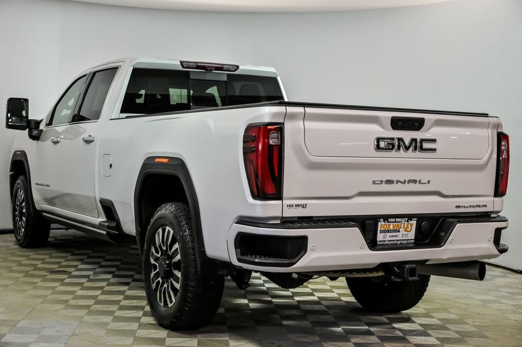 Used 2024 GMC Sierra 2500 Denali Ultimate AWD/4WD image 4