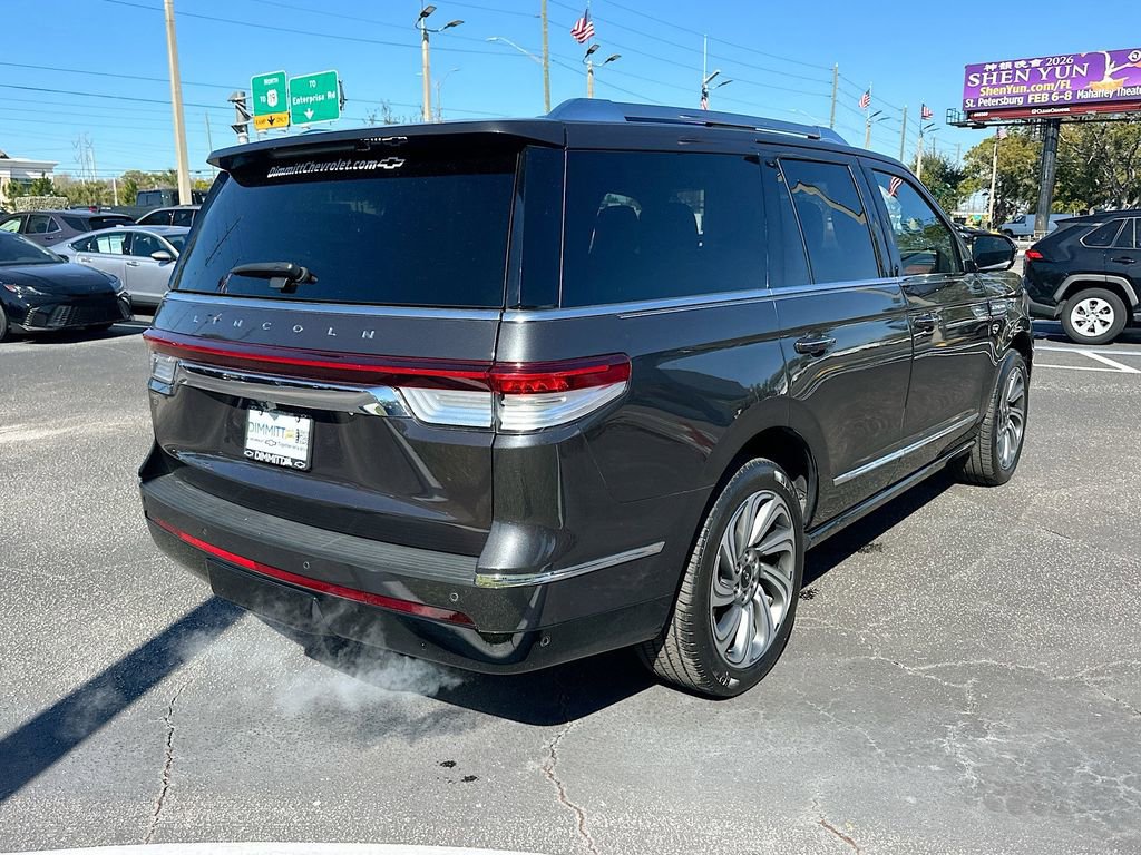 Used 2023 Lincoln Navigator Reserve image 5