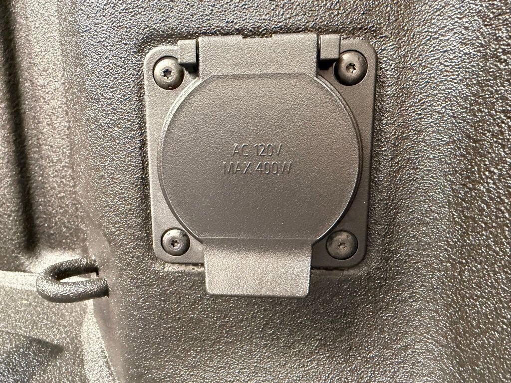 Used 2025 GMC Sierra 2500 AT4 w/ AT4 Premium Plus Package image 12