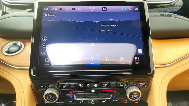 Used 2023 Jeep Grand Cherokee Summit AWD/4WD image 58