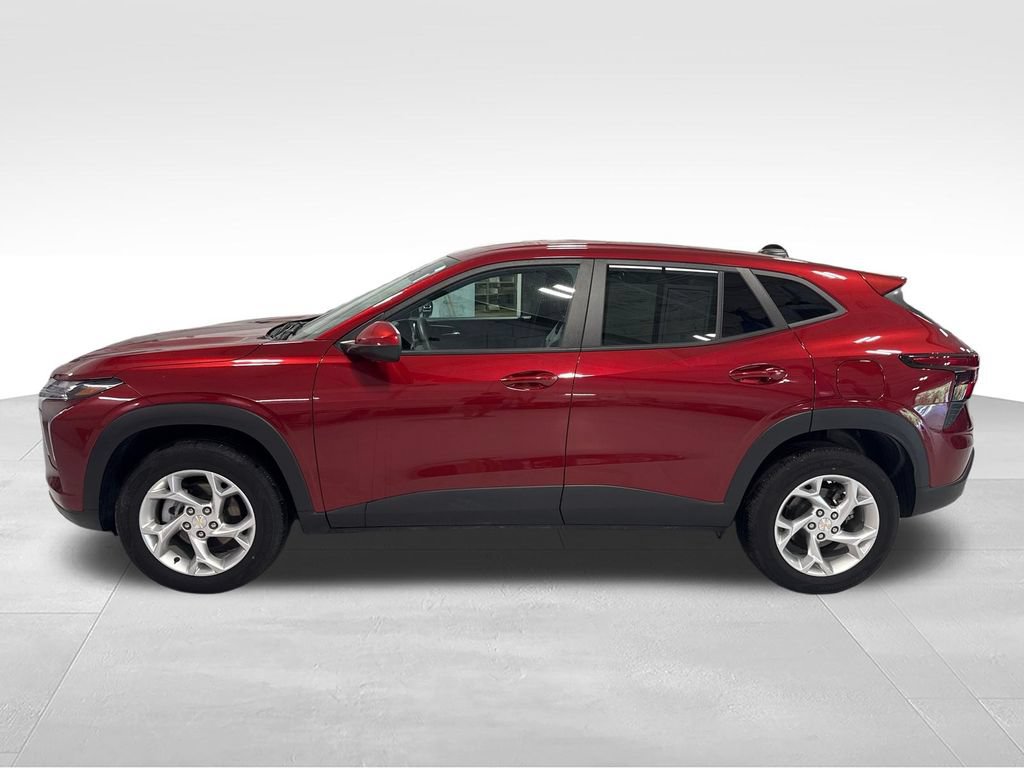 Used 2024 Chevrolet Trax LS w/ LS Convenience Package FWD image 44