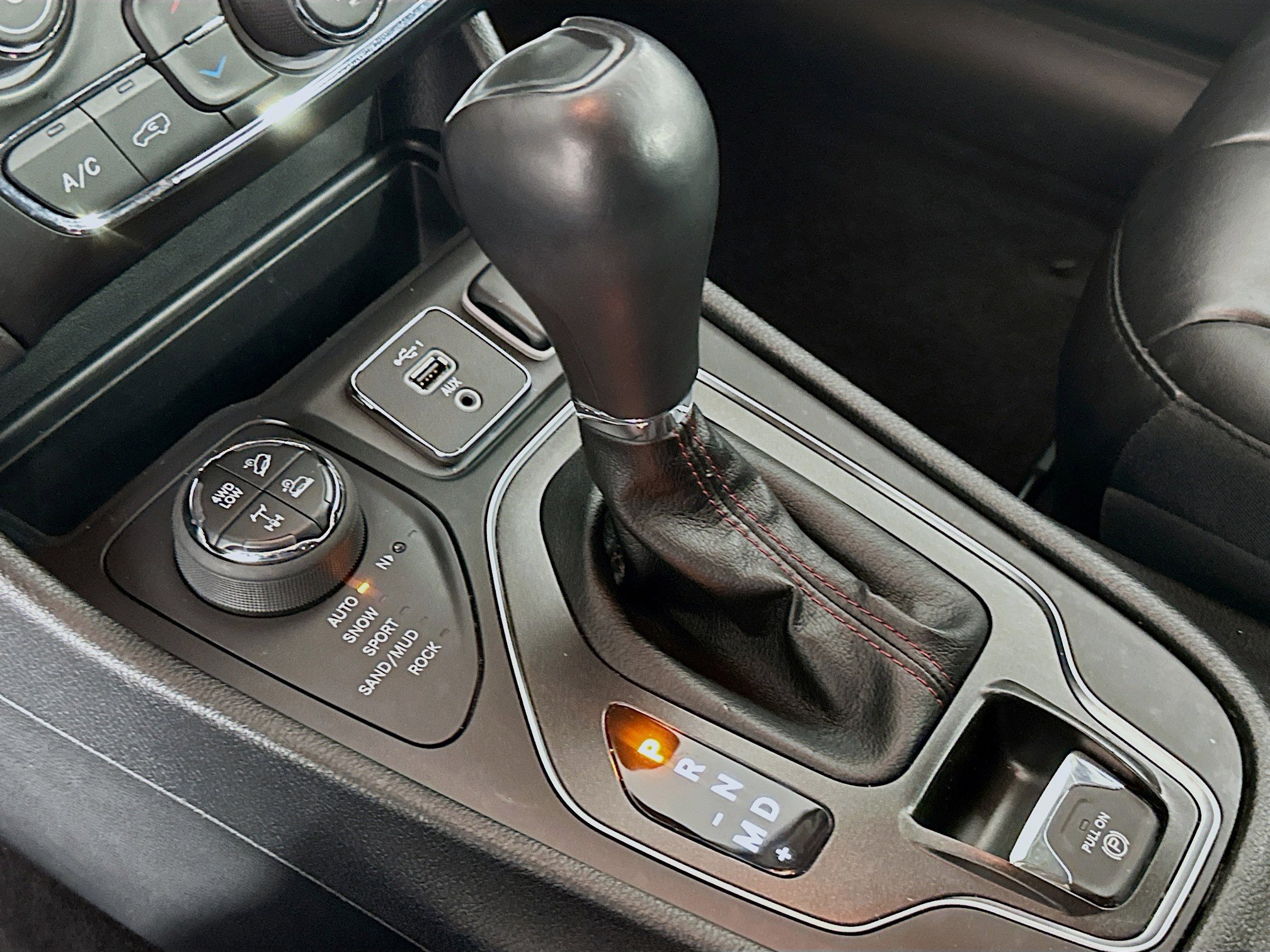 Used 2021 Jeep Cherokee Trailhawk w/ Trailer Tow Group image 24