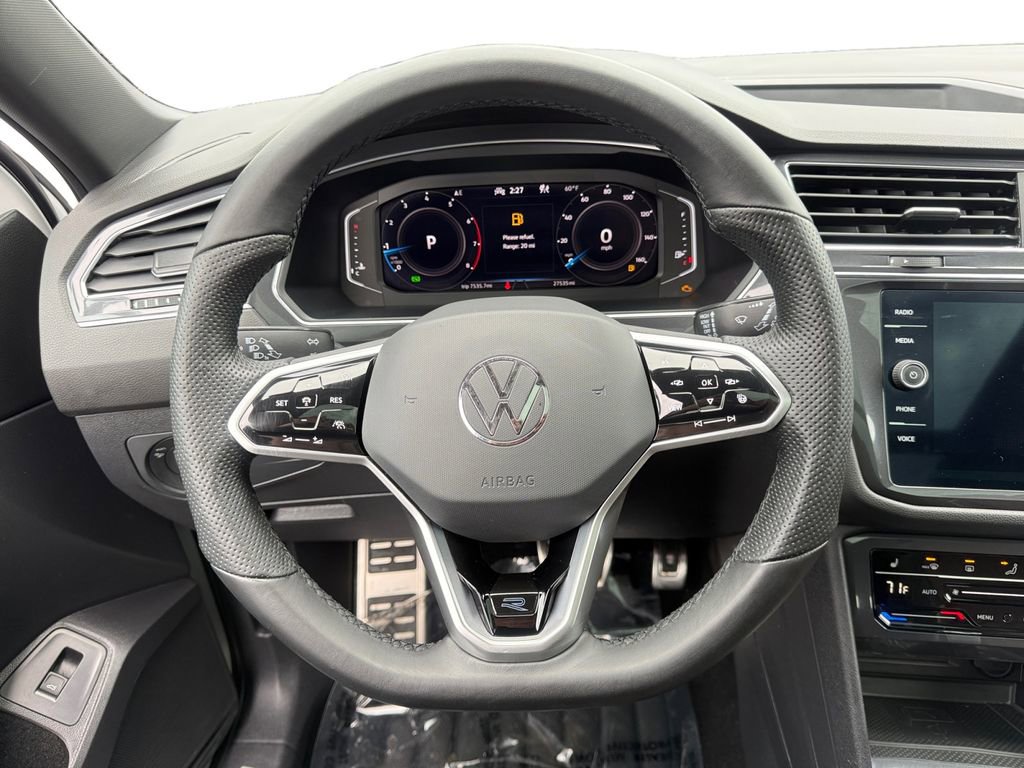 Used 2022 Volkswagen Tiguan SEL R-Line image 12