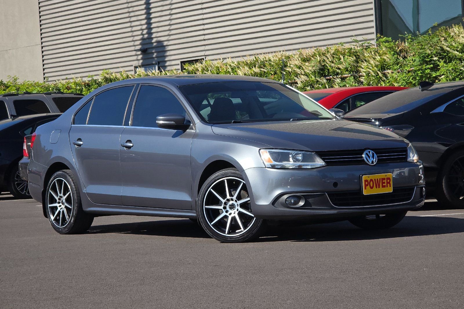 Used 2012 Volkswagen Jetta TDI FWD image 2