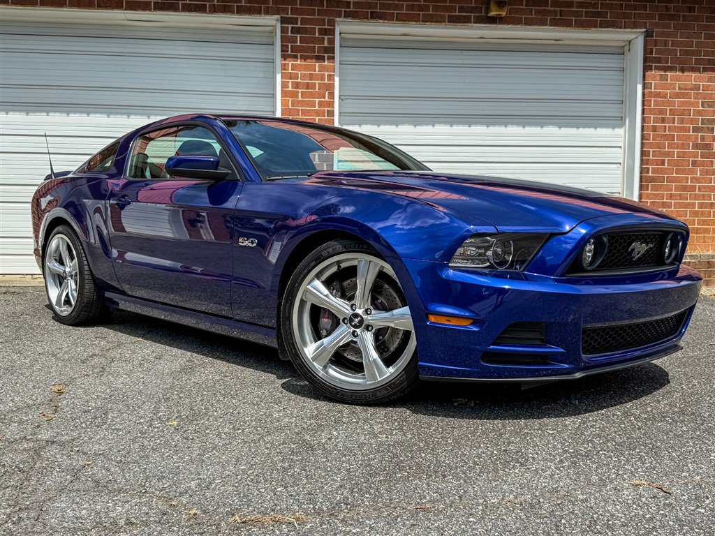 Used 2014 Ford Mustang GT Premium w/ GT Track Package RWD image 25