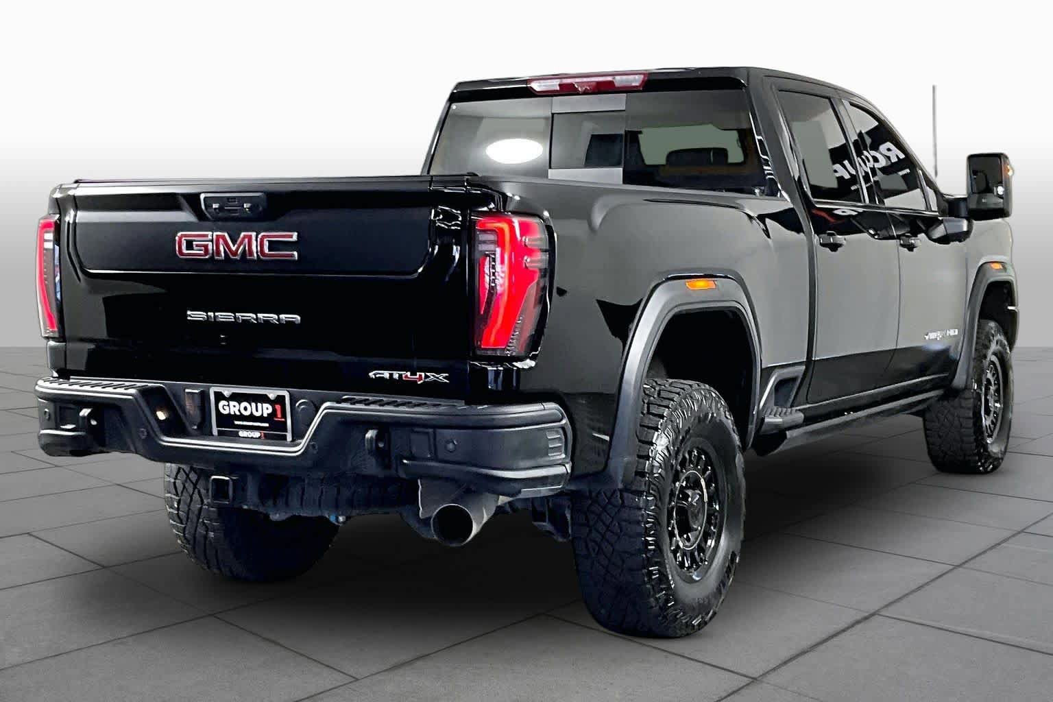 Certified 2025 GMC Sierra 2500 AT4X w/ AT4X AEV Edition AWD/4WD image 13