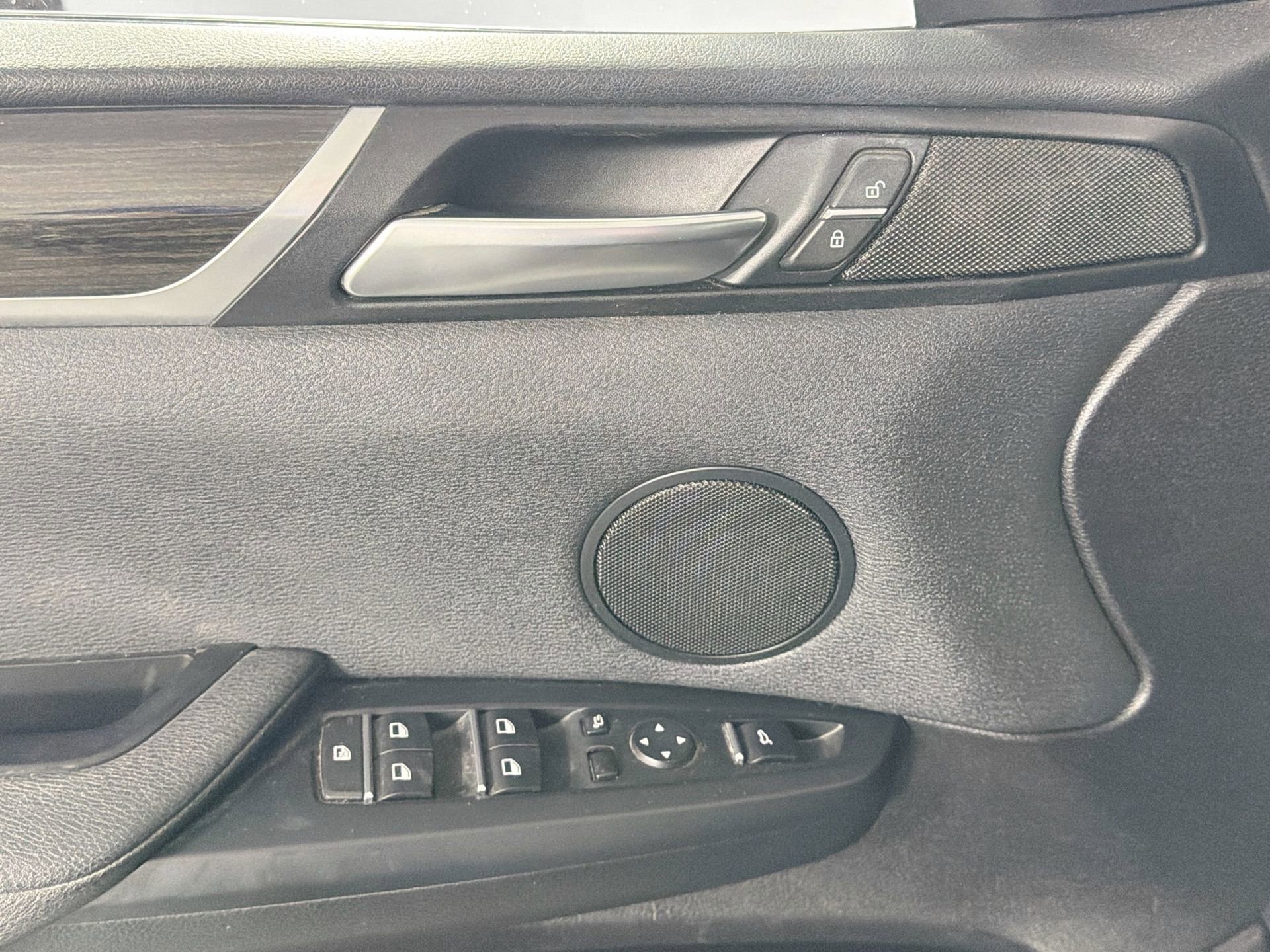 Used 2017 BMW X3 xDrive28i image 18