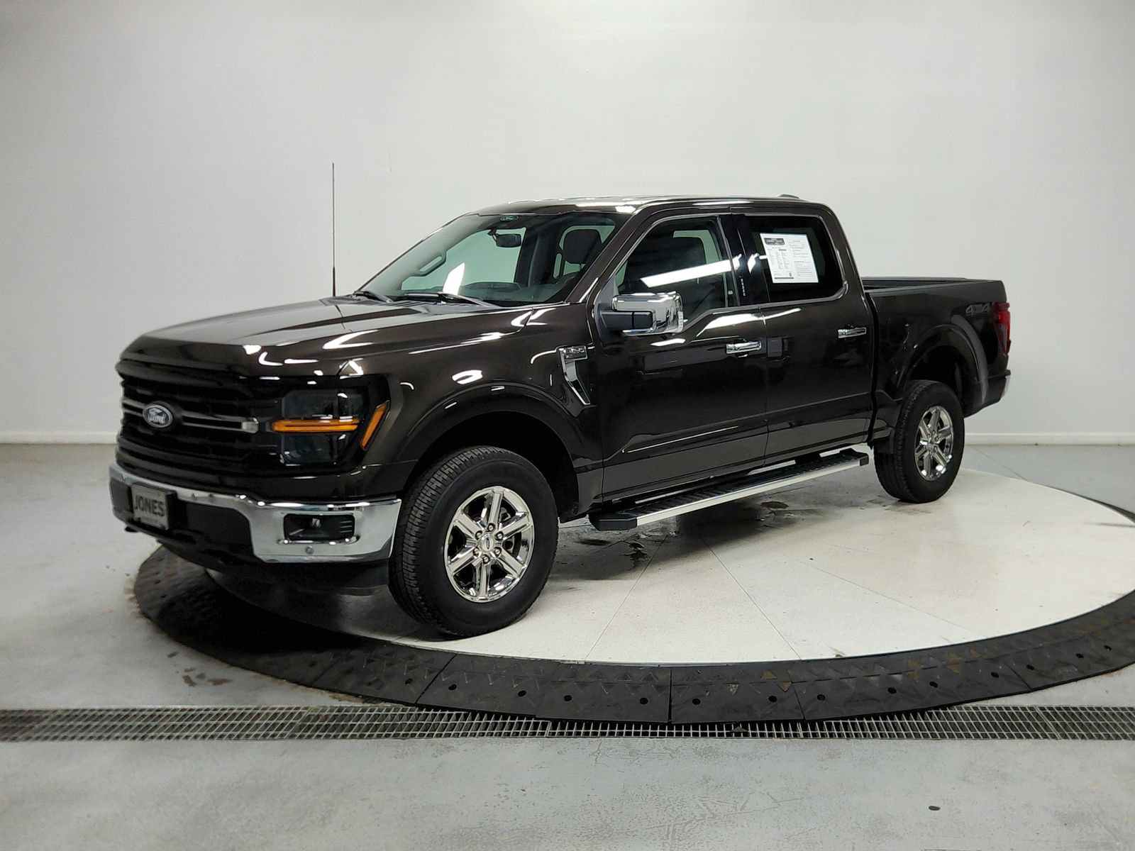 Used 2024 Ford F150 XLT w/ Equipment Group 302A MID AWD/4WD image 4
