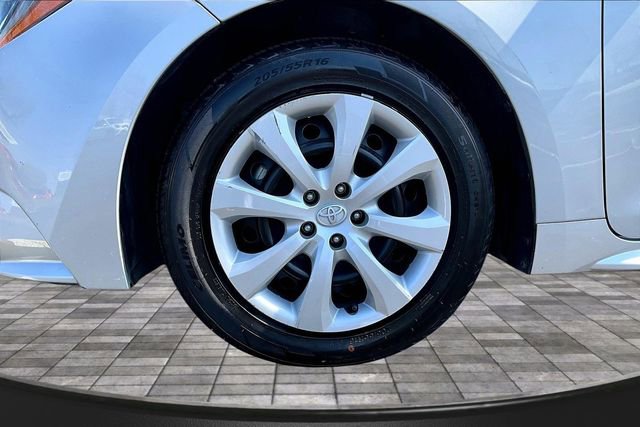 Used 2024 Toyota Corolla LE image 29