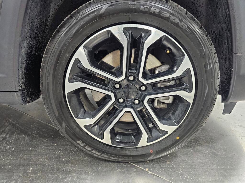 Used 2024 Jeep Compass Limited image 8