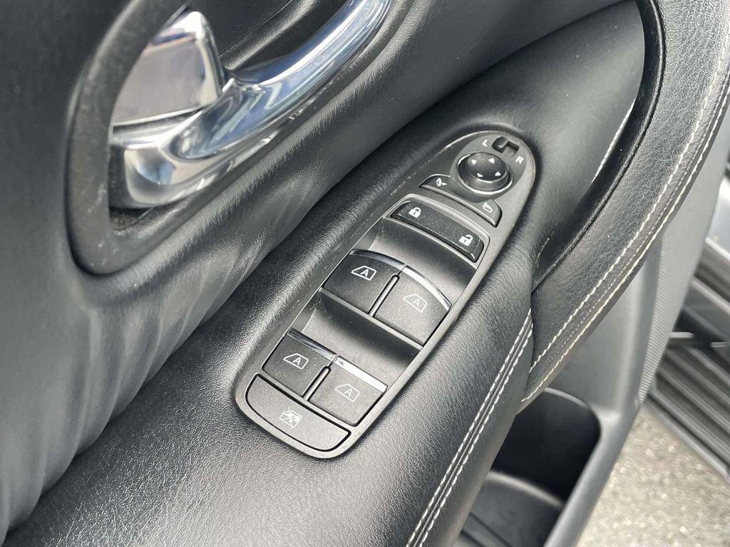 Used 2020 Nissan Armada SL w/ Premium Package image 24