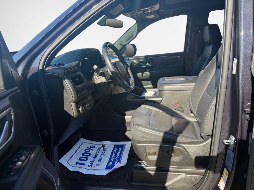 Certified 2022 Chevrolet Tahoe Z71 w/ Luxury Package AWD/4WD image 12