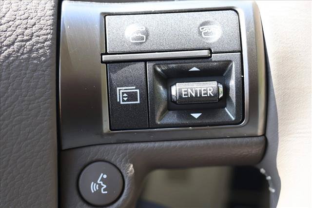 Used 2019 Lexus GX 460 Premium w/ Premium Package AWD/4WD image 16