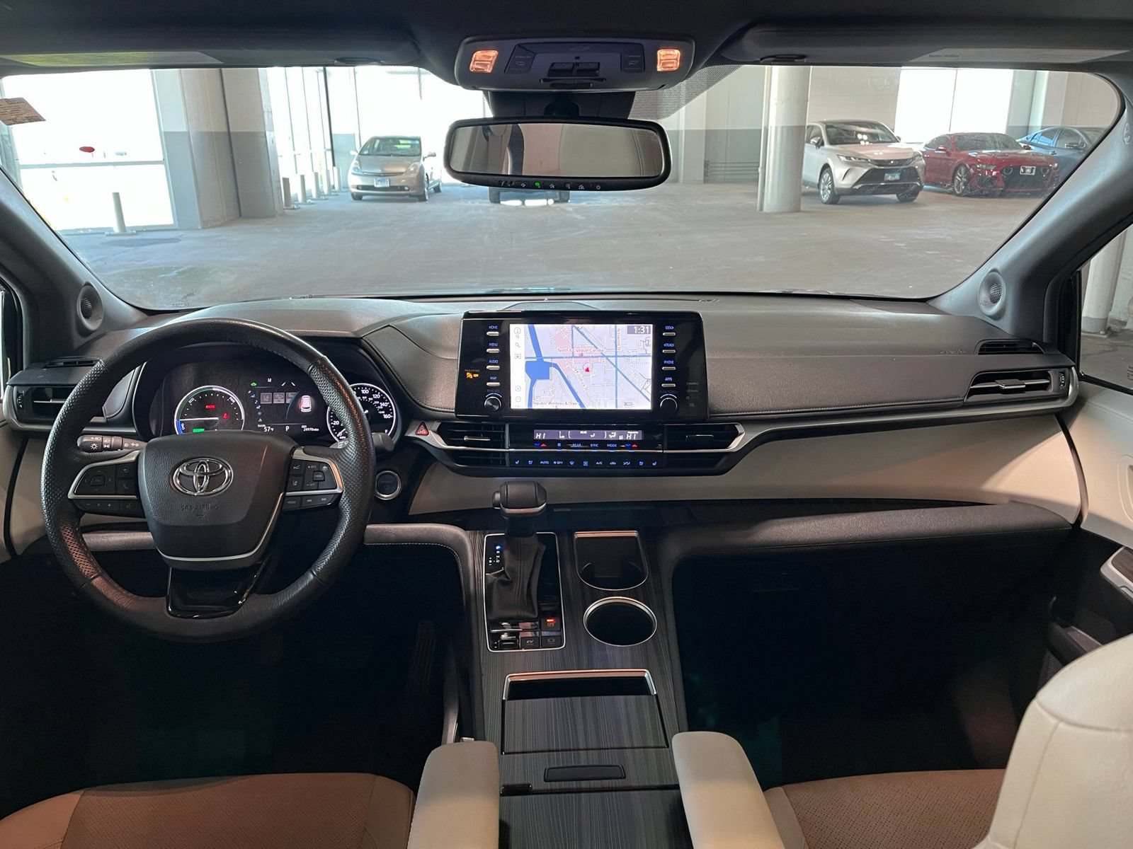 Used 2023 Toyota Sienna Limited FWD image 37