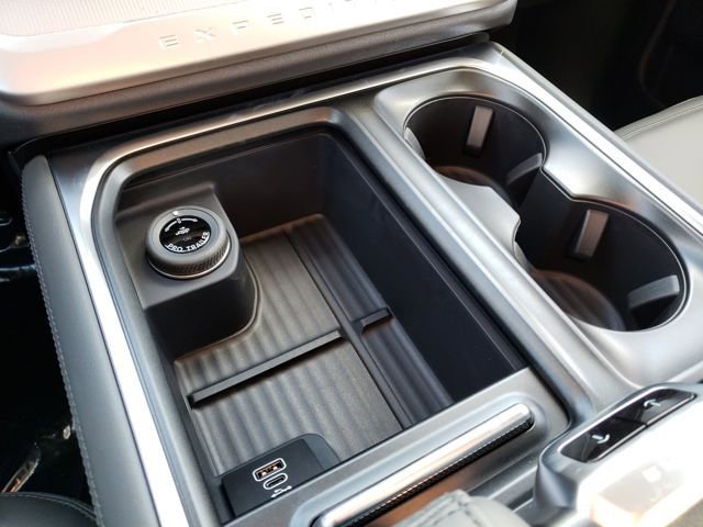 New 2026 Ford Expedition Active image 26