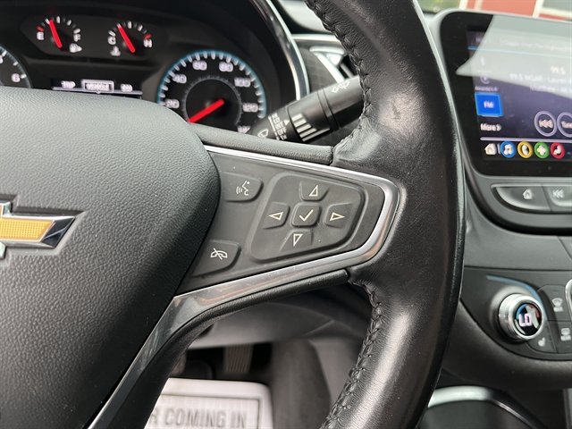 Used 2021 Chevrolet Malibu LT w/ Redline Edition FWD image 22