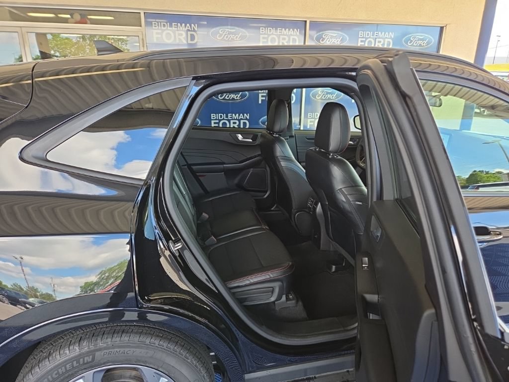 Used 2024 Ford Escape ST-Line AWD/4WD image 28