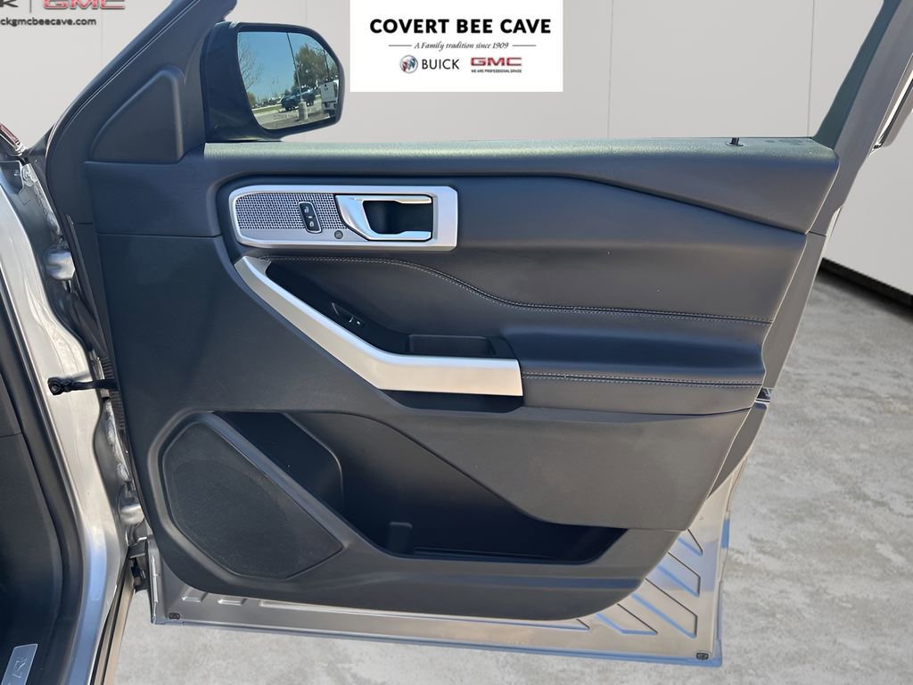 Used 2021 Ford Explorer Limited w/ Equipment Group 301A image 14