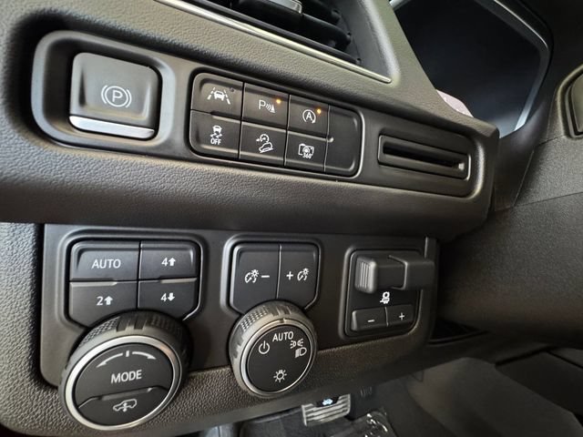 Used 2023 Chevrolet Tahoe Z71 w/ Off-Road Capability Package AWD/4WD image 6