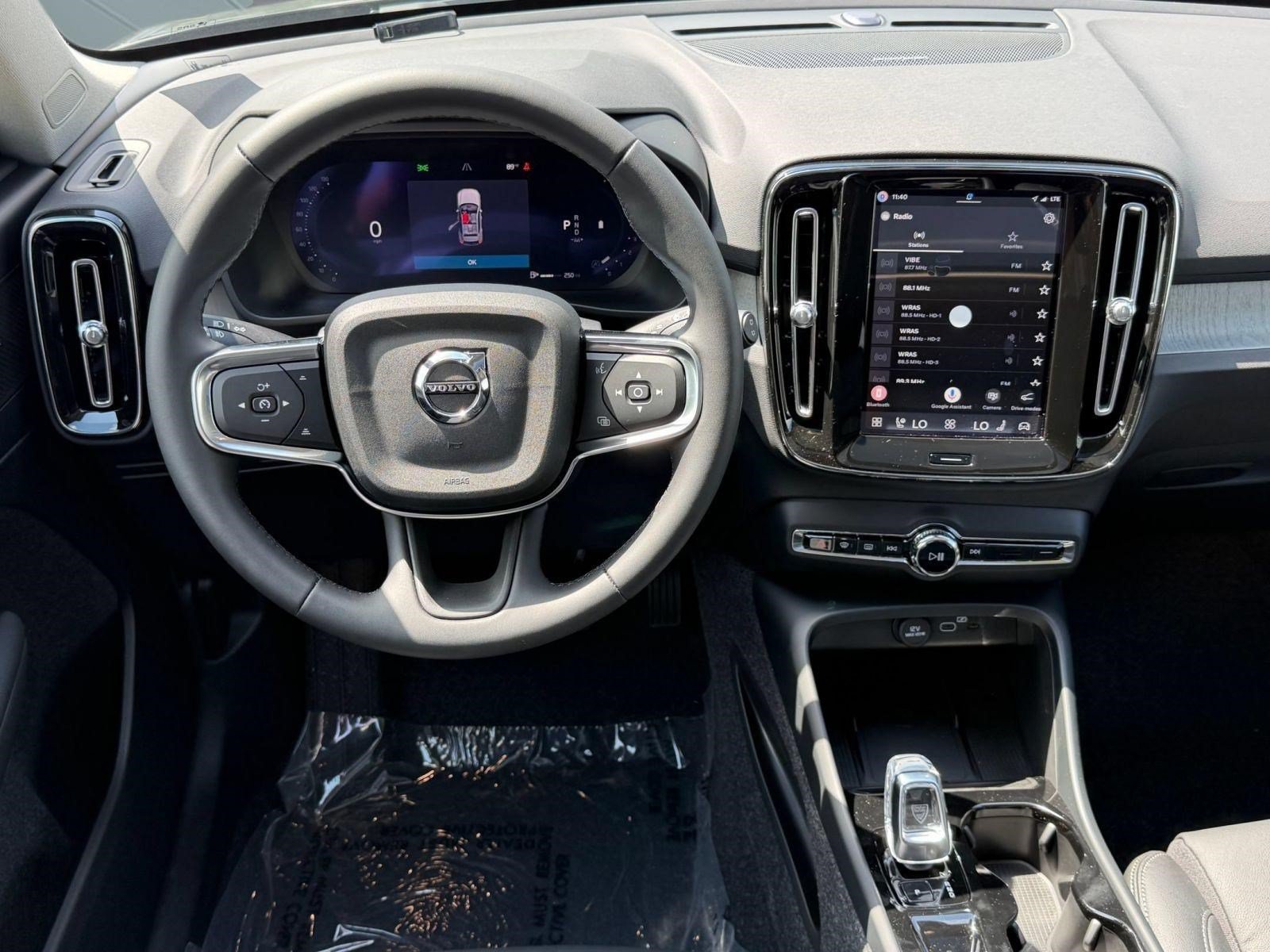 New 2026 Volvo XC40 B5 Plus w/ Climate Package AWD/4WD image 29