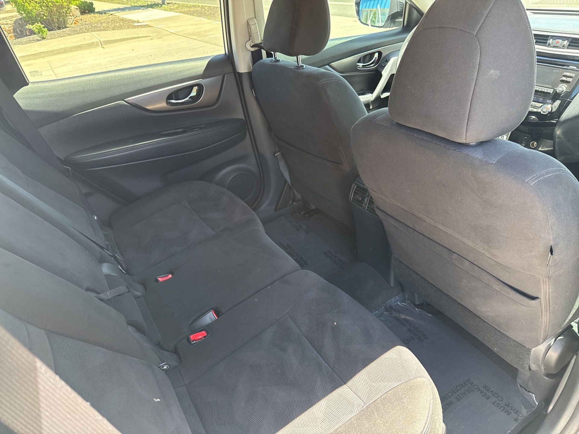 Used 2015 Nissan Rogue SV AWD/4WD image 23