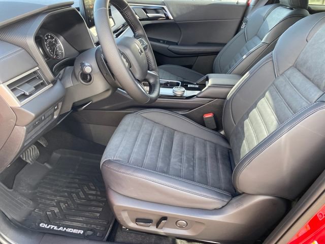 New 2026 Mitsubishi Outlander SE image 10