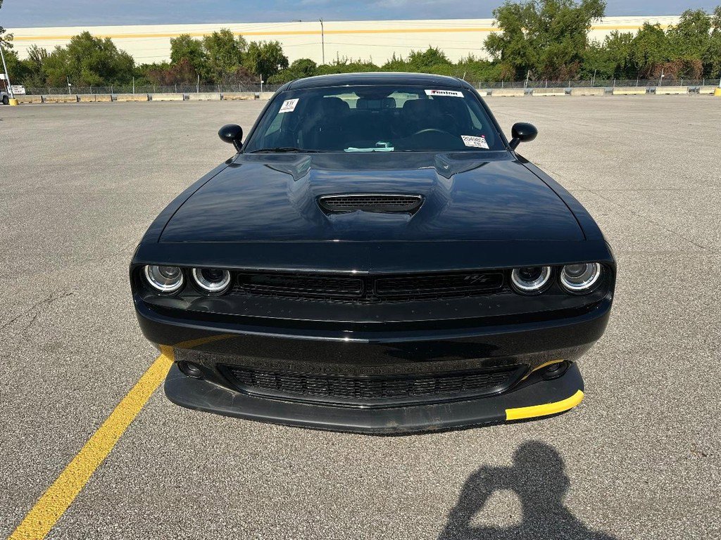 Used 2022 Dodge Challenger R/T w/ Blacktop Package image 10