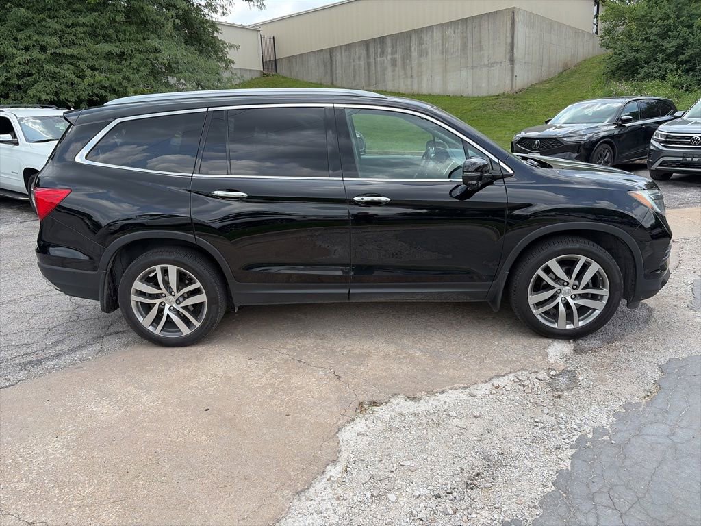 Used 2016 Honda Pilot Touring image 4