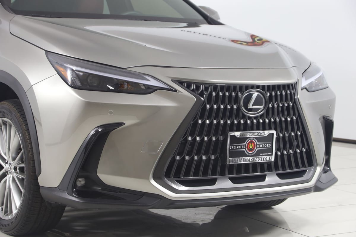 Used 2024 Lexus NX 350h AWD w/ Premium Package image 38