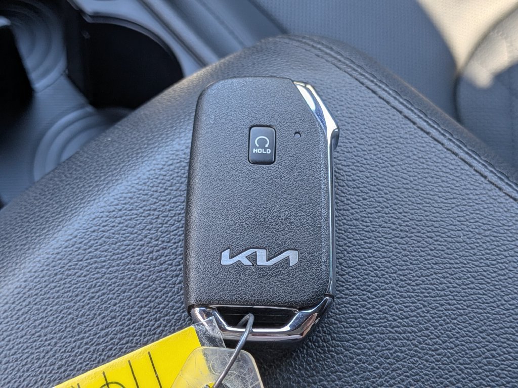 Used 2025 Kia Sportage X-Line w/ Premium Package AWD/4WD image 33
